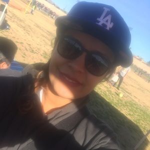 Meet your Posher, Alejandra